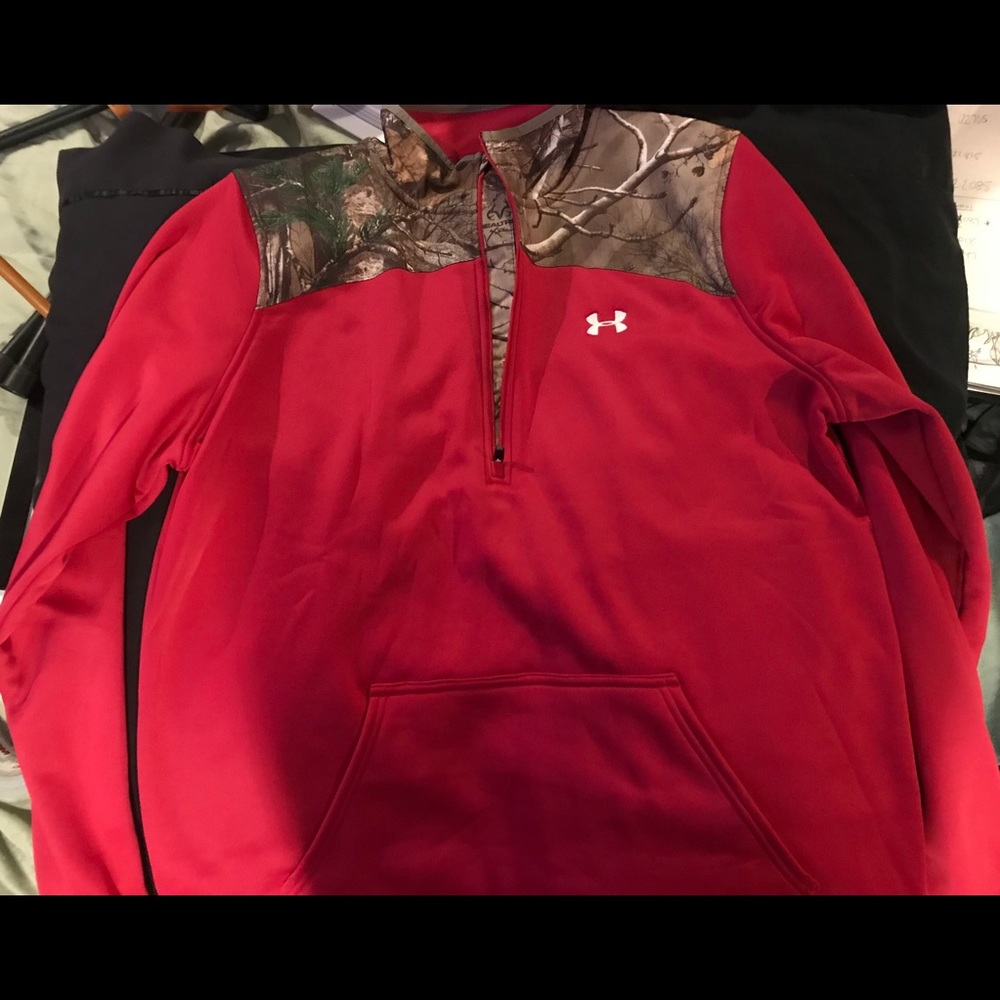 Under Armour women’s XL sweatshirt